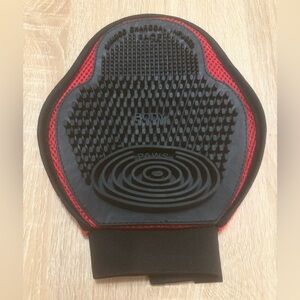 Chi for Dogs Wet & Dry Gentle Grooming Glove